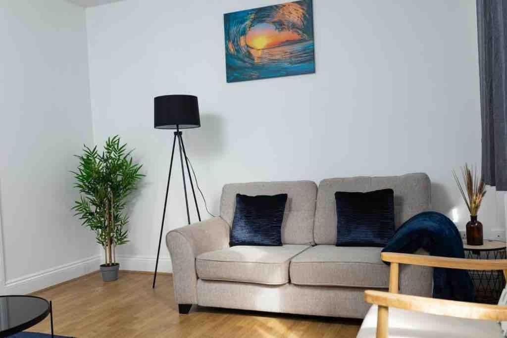 Spacious City Centre 2 Bedroom Apartment - Lt Apartment Лестер Екстер'єр фото