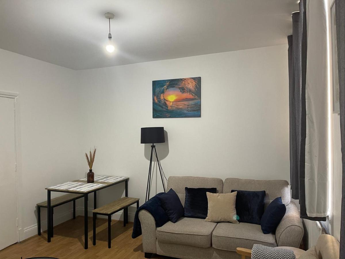 Spacious City Centre 2 Bedroom Apartment - Lt Apartment Лестер Екстер'єр фото
